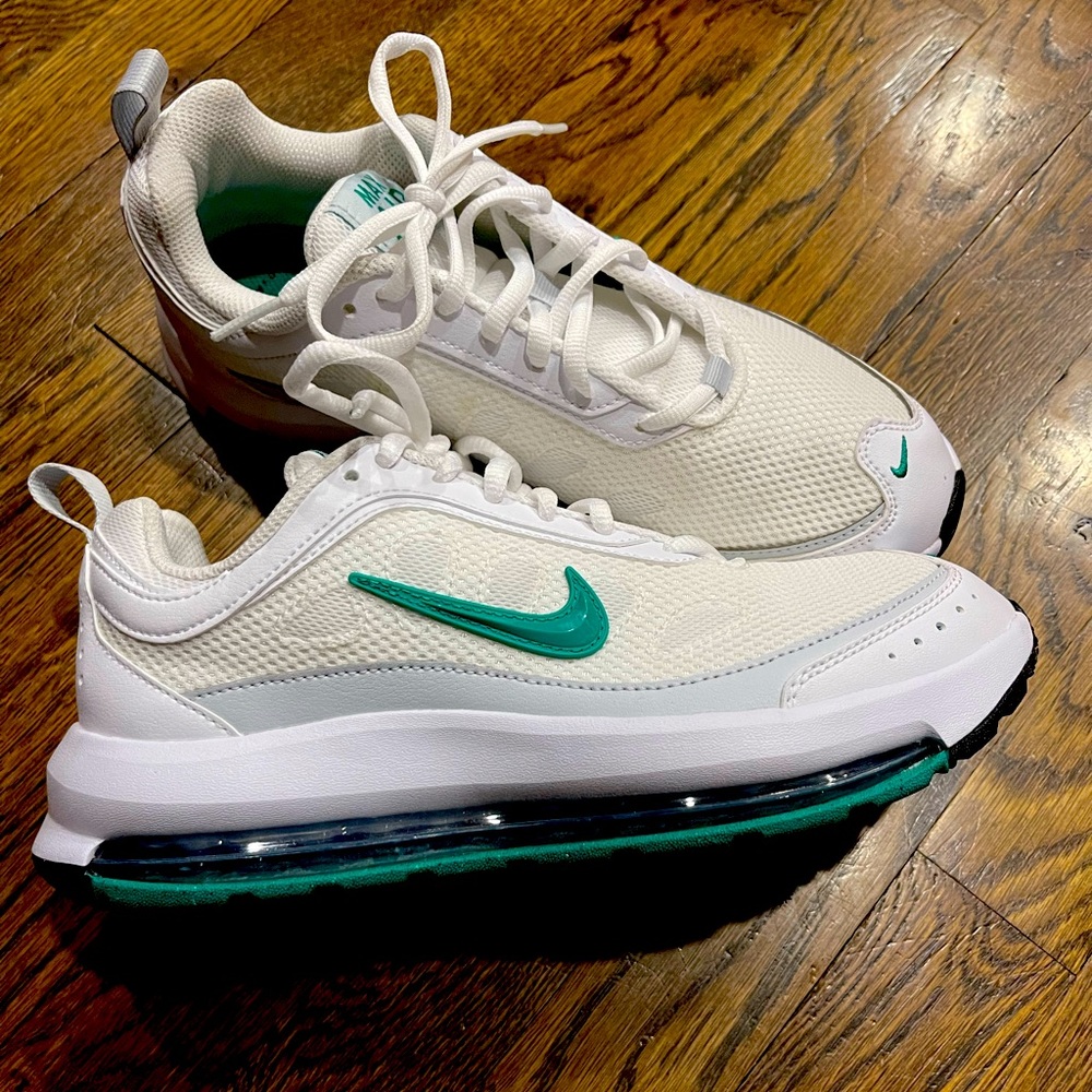 Nike Air Max AP